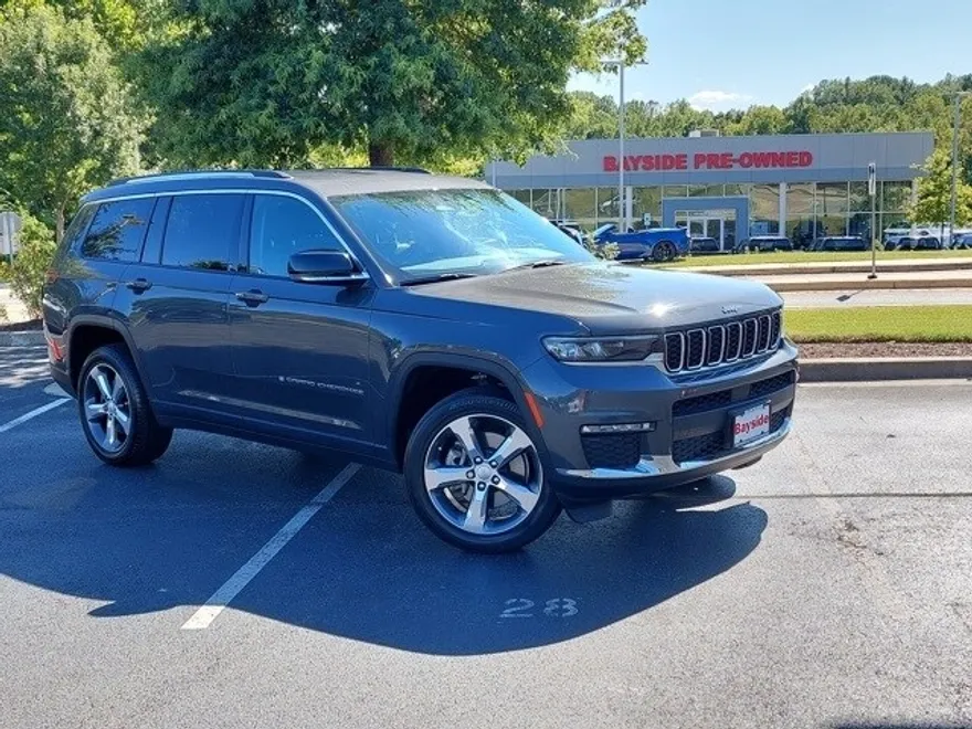 2022 Jeep Grand Cherokee Limited photo 1