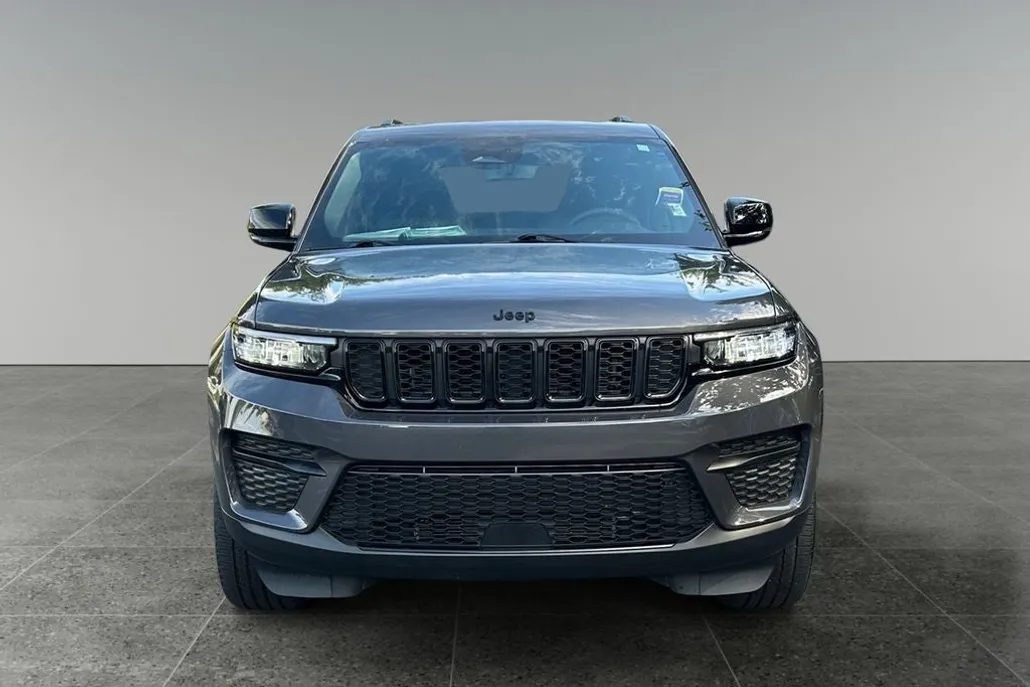 2023 Jeep Grand Cherokee Altitude X photo 1