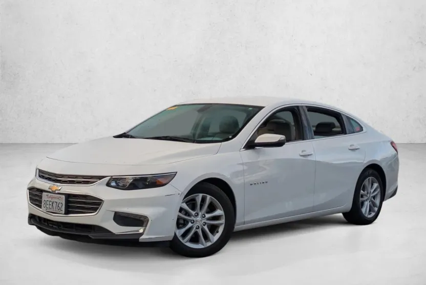 2018 Chevrolet Malibu 1LT photo 1