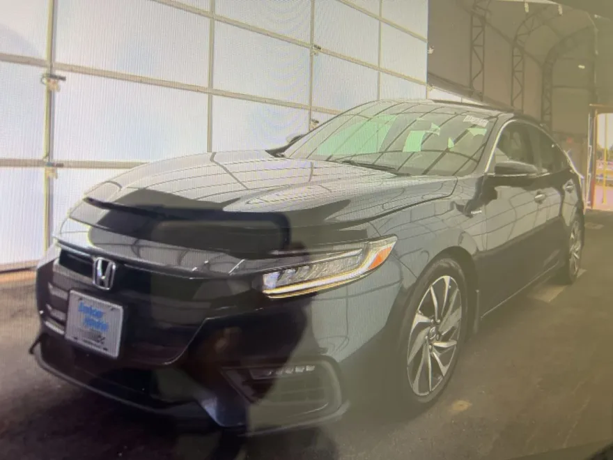 2021 Honda Insight Touring photo 1
