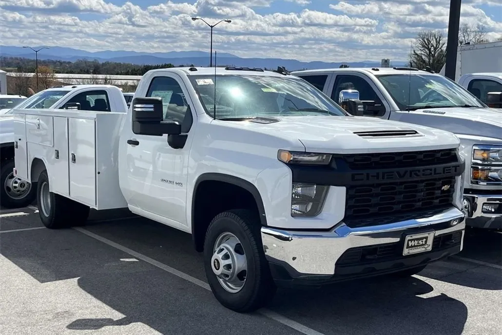 2023 Chevrolet Silverado 3500HD Work Truck photo 1