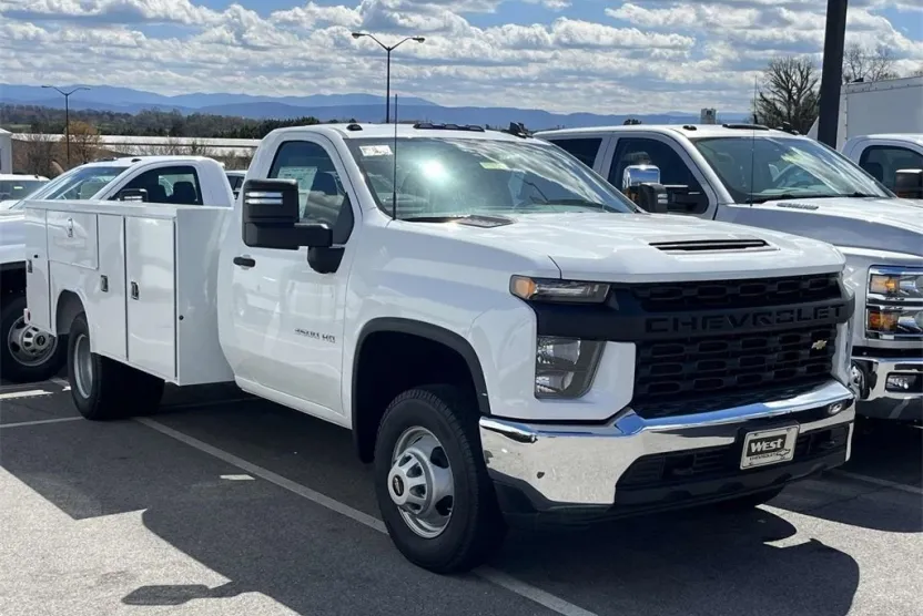 2023 Chevrolet Silverado 3500HD Work Truck photo 1