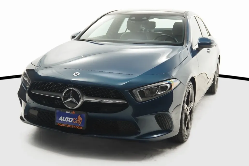 2021 Mercedes Benz A 220 photo 1