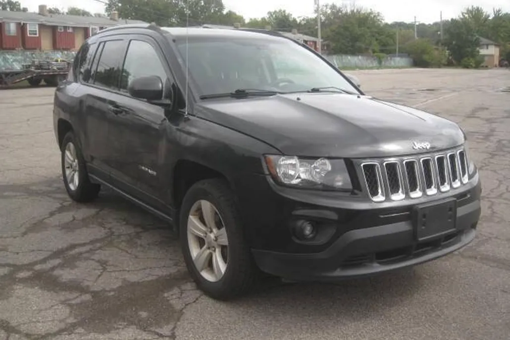 2016 Jeep Compass Sport photo 1