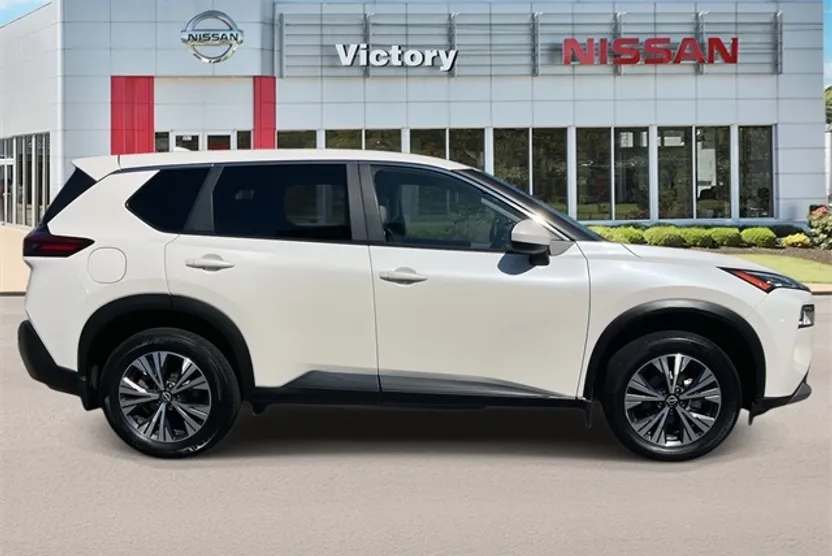 2023 Nissan Rogue SV photo 1
