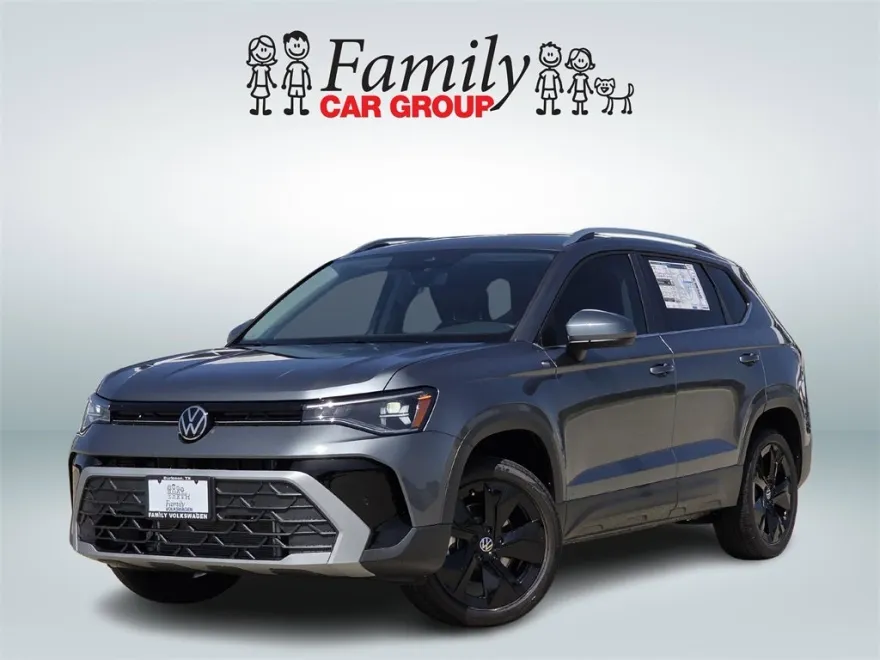 2025 Volkswagen Taos SE photo 1