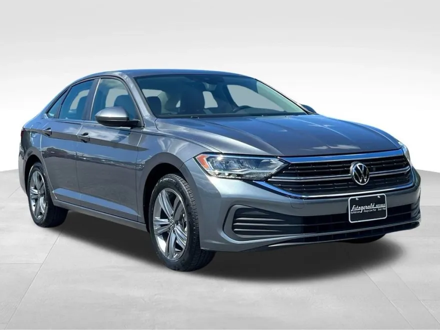 2024 Volkswagen Jetta SE photo 1