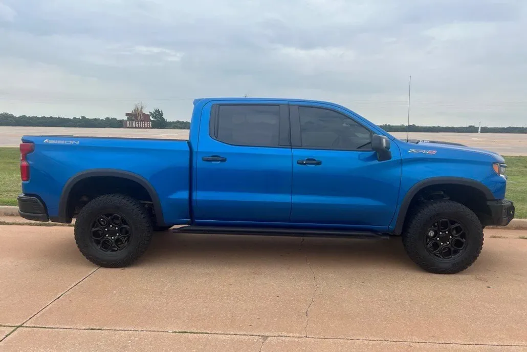 2024 Chevrolet Silverado 1500 ZR2 photo 1