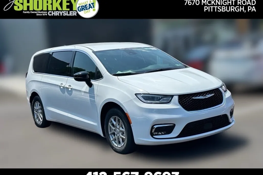2025 Chrysler Pacifica photo 1