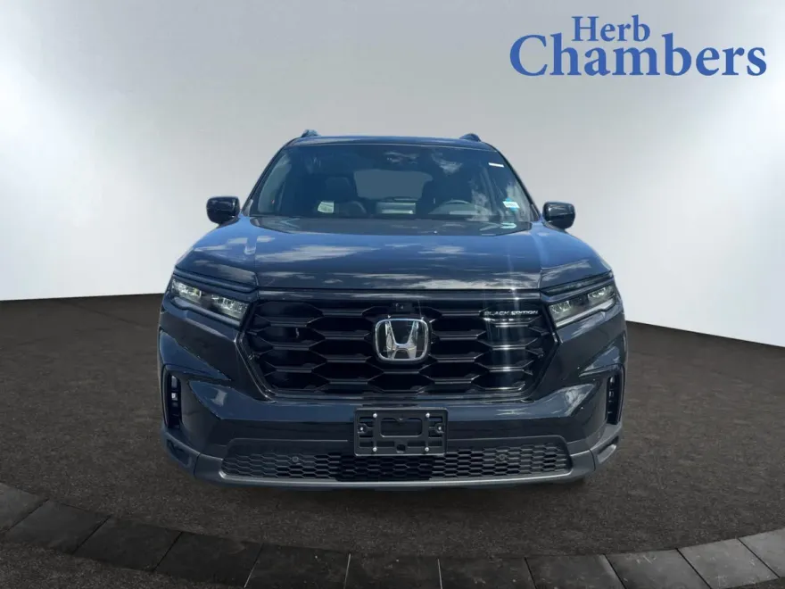 2025 Honda Pilot Black Edition photo 1
