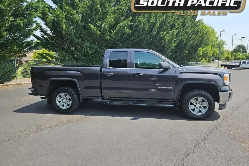 2015 Gmc Sierra 1500 SLE photo 1