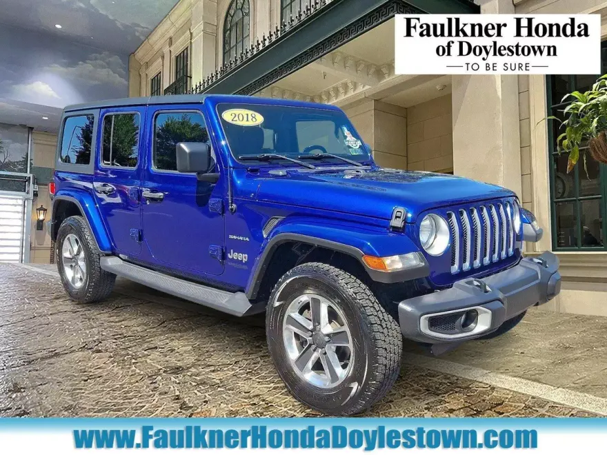 2018 Jeep Wrangler Unlimited Sahara photo 1