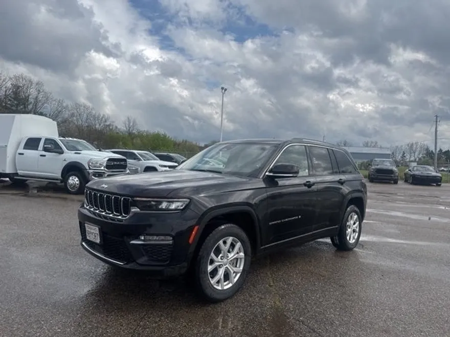 2023 Jeep Grand Cherokee Limited photo 1