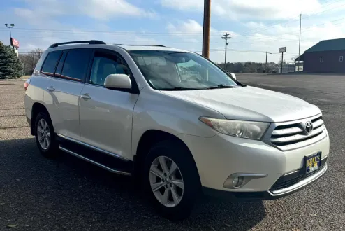 2012 Toyota Highlander SE photo 2