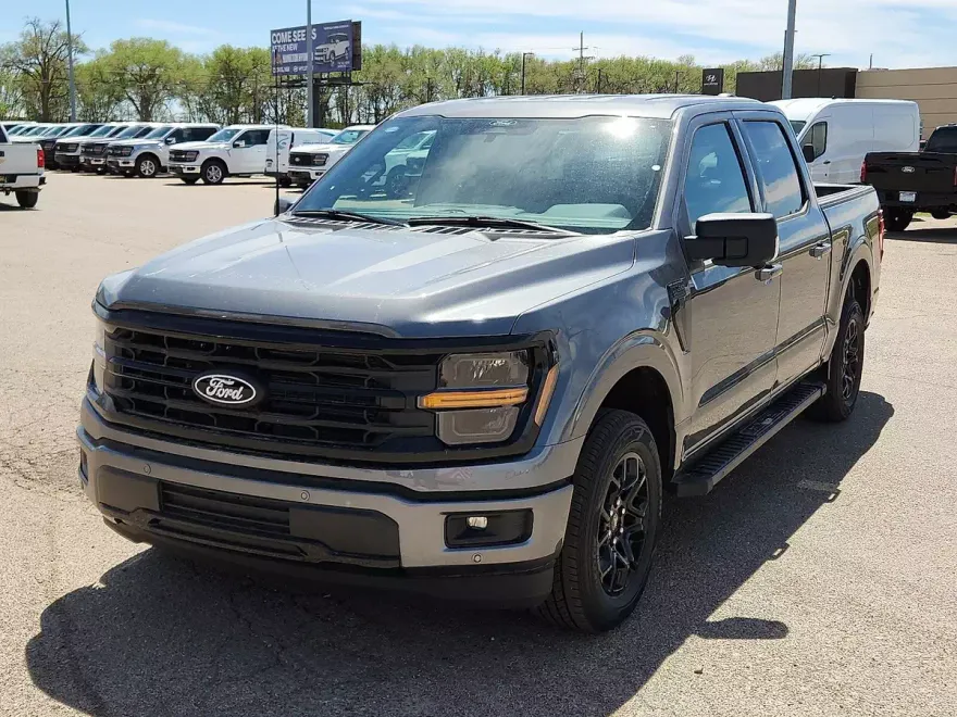2025 Ford F-150 XLT photo 1