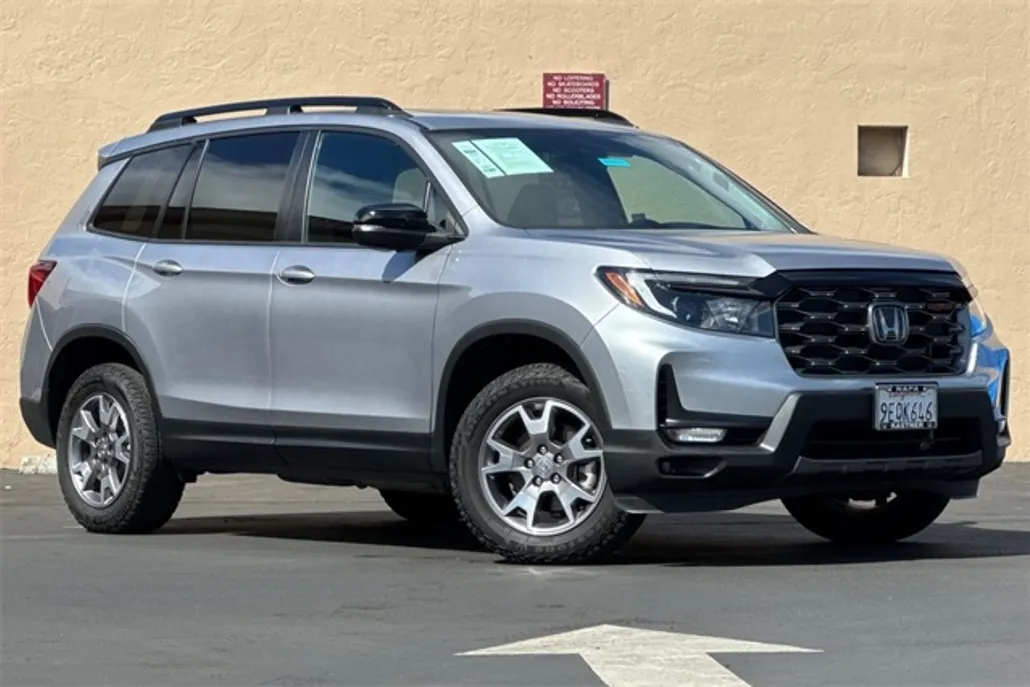2022 Honda Passport TrailSport photo 1