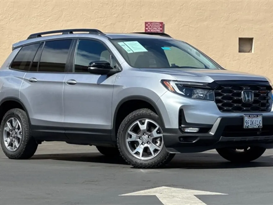 2022 Honda Passport TrailSport photo 1