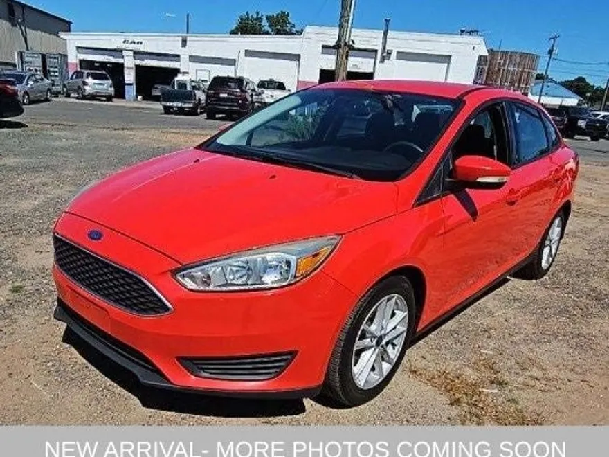 2016 Ford Focus SE photo 1