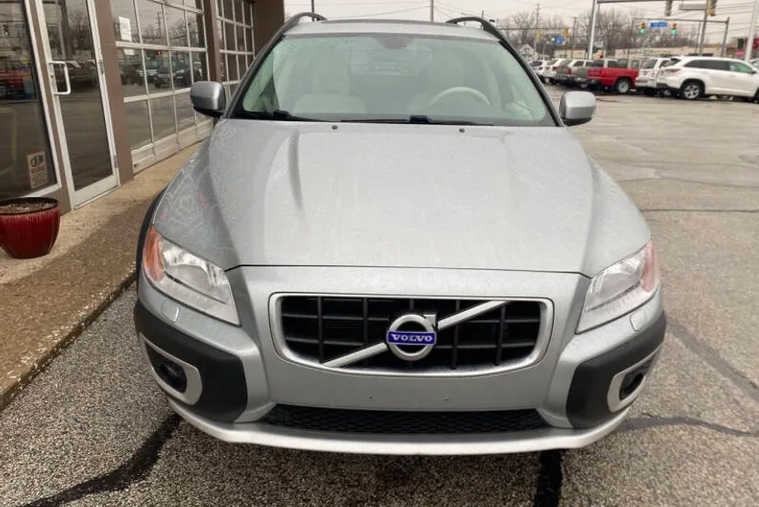 2010 Volvo XC70 3.2 photo 1
