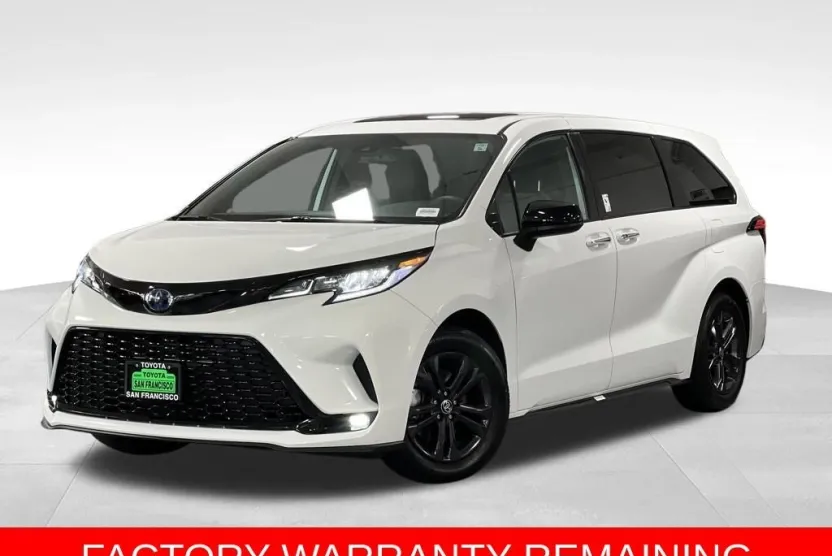 2025 Toyota Sienna XSE photo 1