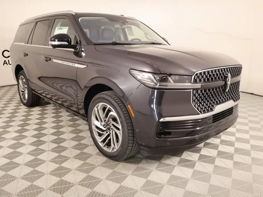 2025 Lincoln Navigator Reserve photo 1