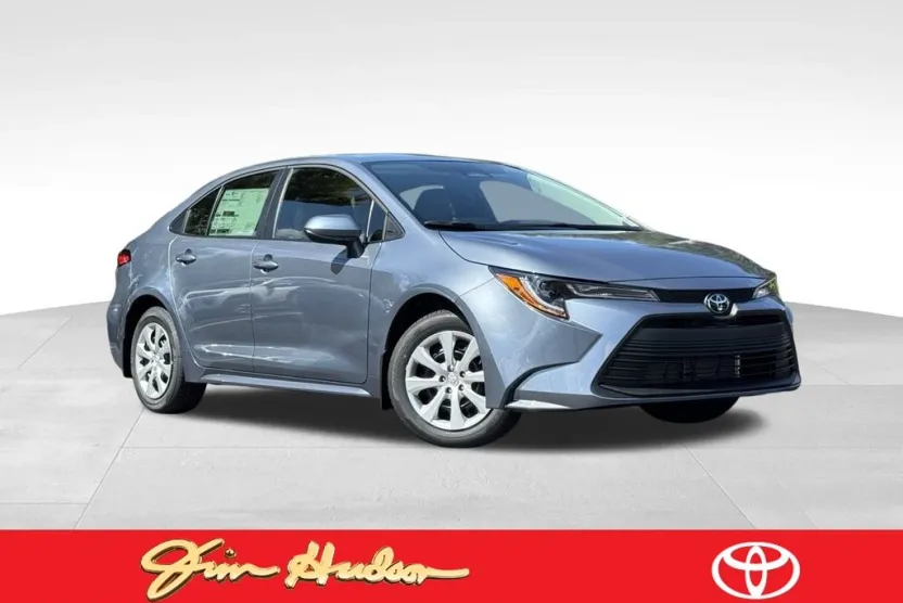 2026 Toyota Corolla LE photo 1