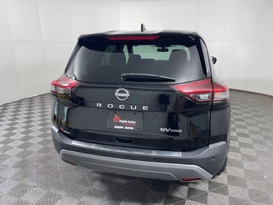 2022 Nissan Rogue SV photo 1