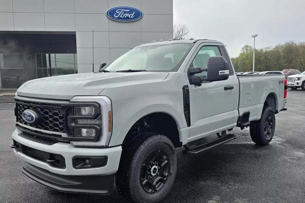 2025 Ford F-250 XL photo 1