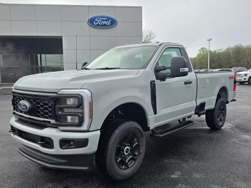 2025 Ford F-250 XL photo 1