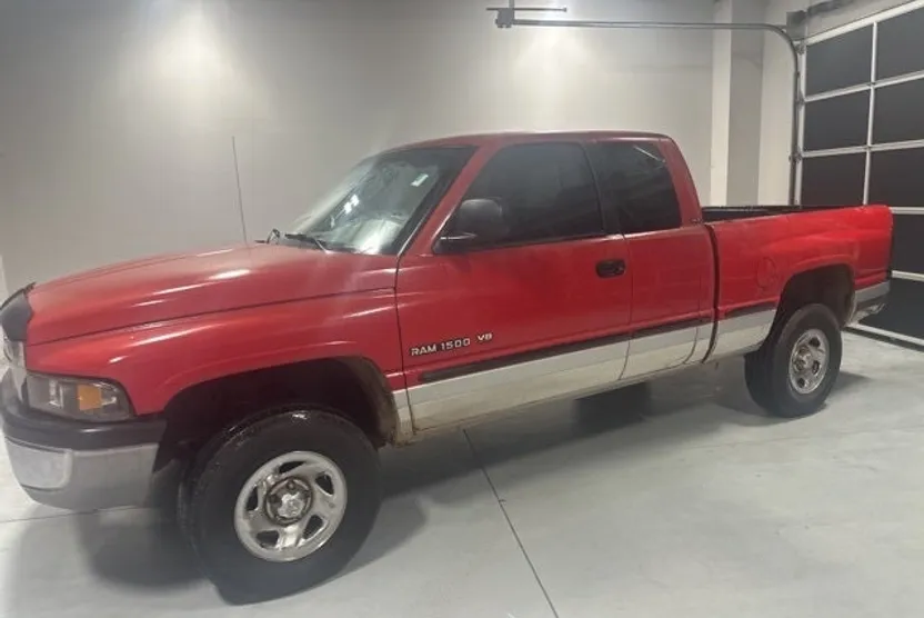 1999 Dodge Ram Laramie SLT photo 1