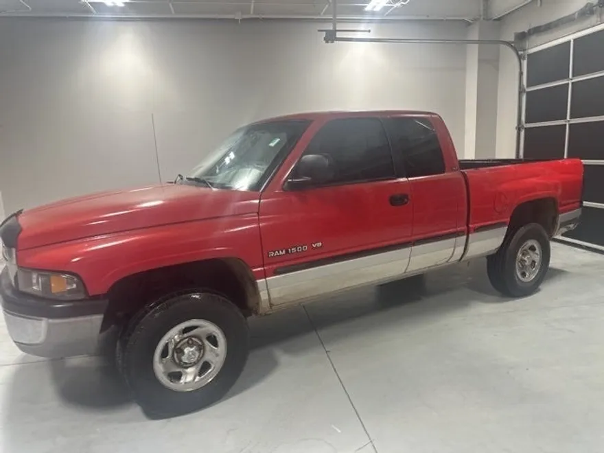 1999 Dodge Ram Laramie SLT photo 1