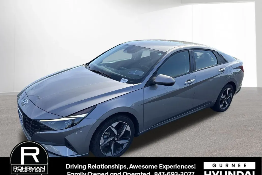 2023 Hyundai Elantra SEL Convenience photo 1