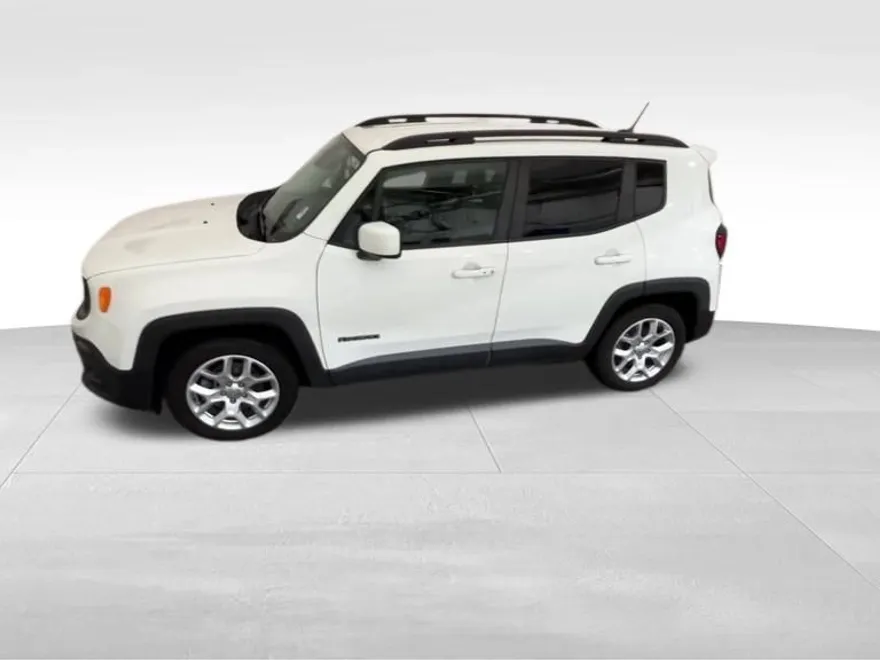 2017 Jeep Renegade Latitude North Edition photo 1
