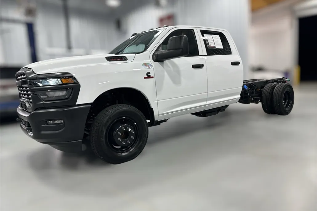 2025 Ram 3500 Tradesman photo 1