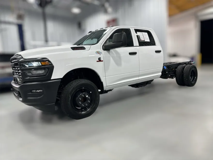 2025 Ram 3500 Tradesman photo 1