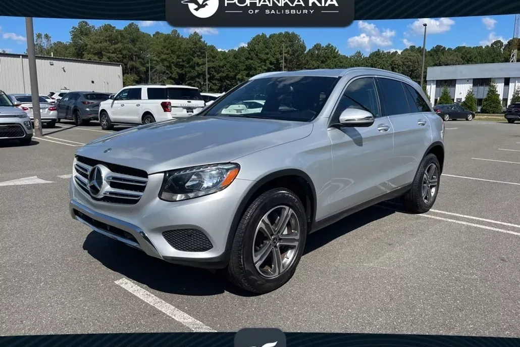 2018 Mercedes Benz GLC 300 photo 1