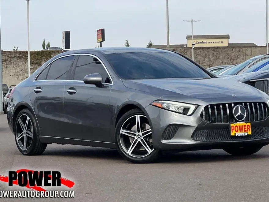 2021 Mercedes Benz A 220 4MATIC photo 1