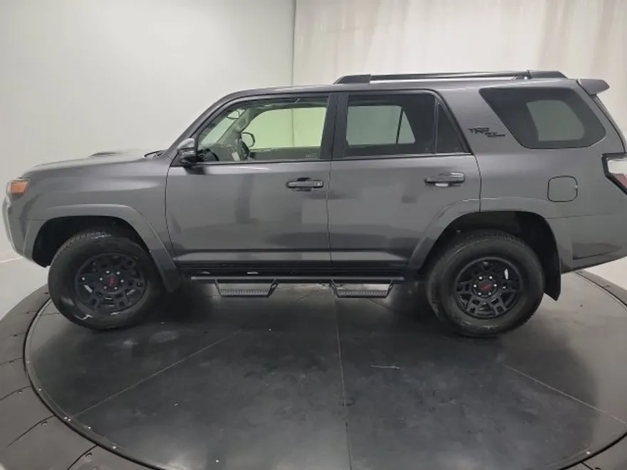 2023 Toyota 4Runner TRD Premium photo 1