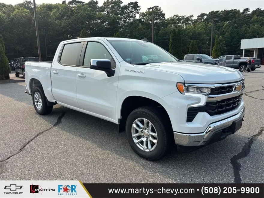 2025 Chevrolet Silverado 1500 LT photo 1