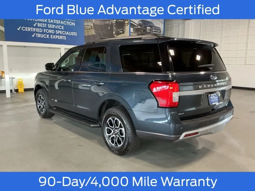 2024 Ford Expedition XLT photo 1