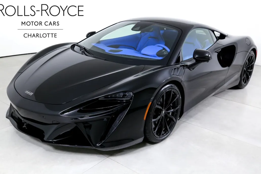 2024 Mclaren ARTURA photo 1