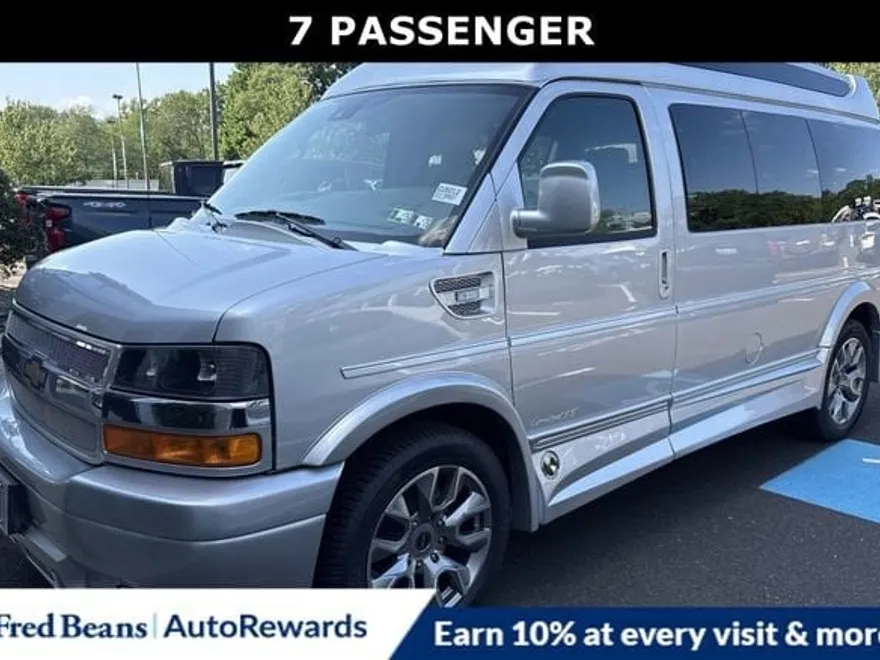 2025 Chevrolet Express Cargo 2500 Van photo 1