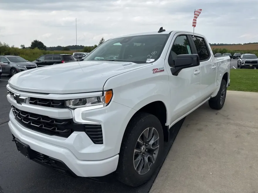 2026 Chevrolet Silverado 1500 photo 1