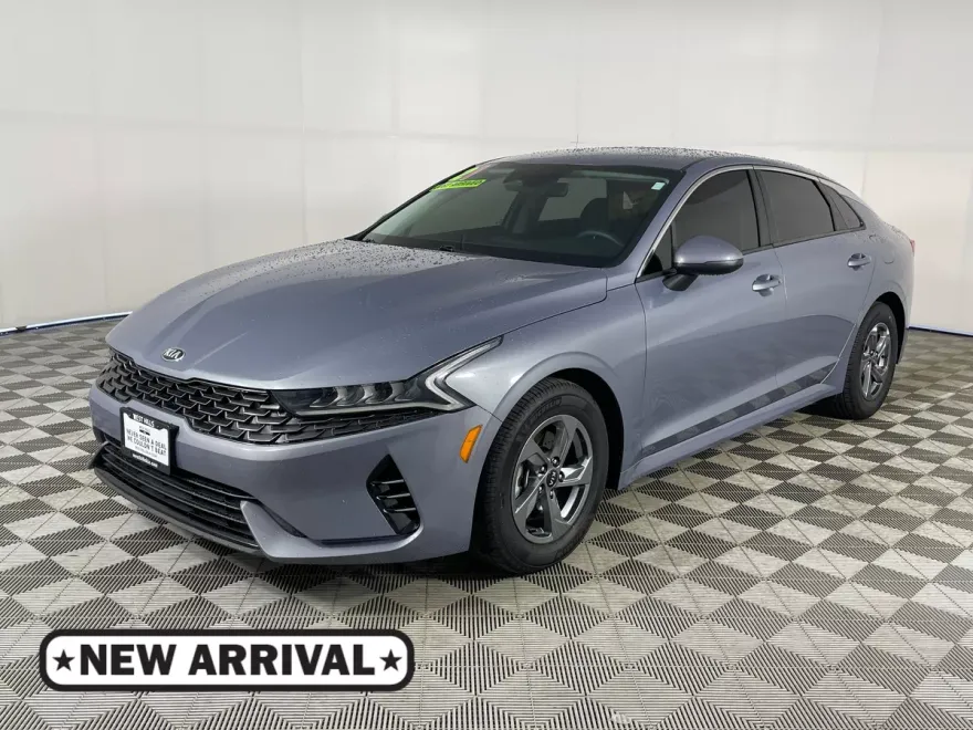 2021 Kia K5 LXS photo 1