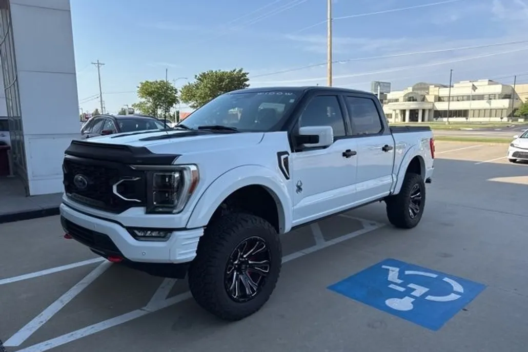 2023 Ford F-150 Lariat photo 1