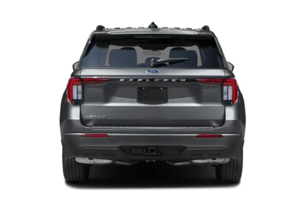 2026 Ford Explorer photo 1