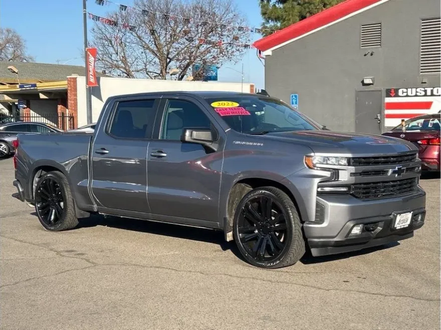 2022 Chevrolet Silverado 1500 RST photo 1