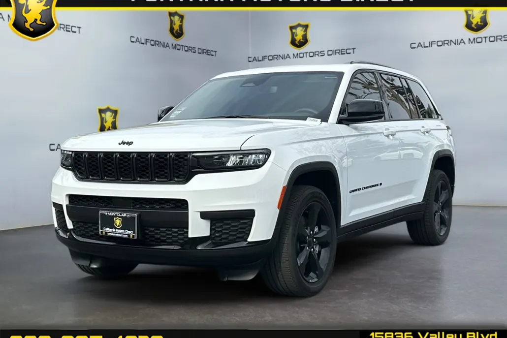 2023 Jeep Grand Cherokee Altitude photo 1