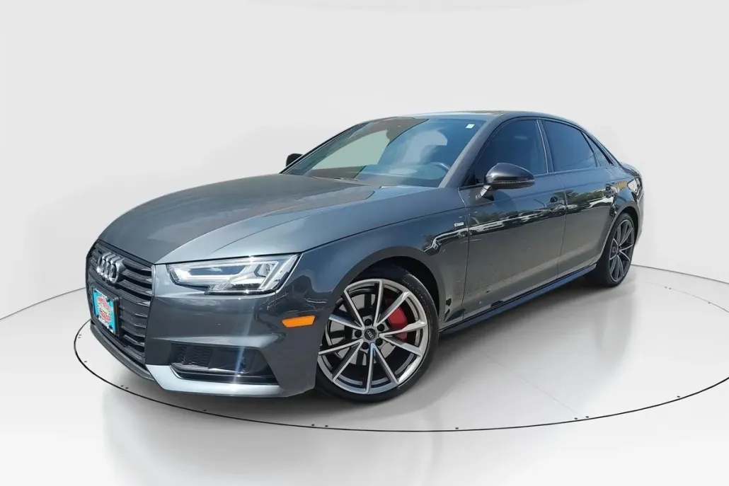 2018 Audi A4 Prestige photo 1