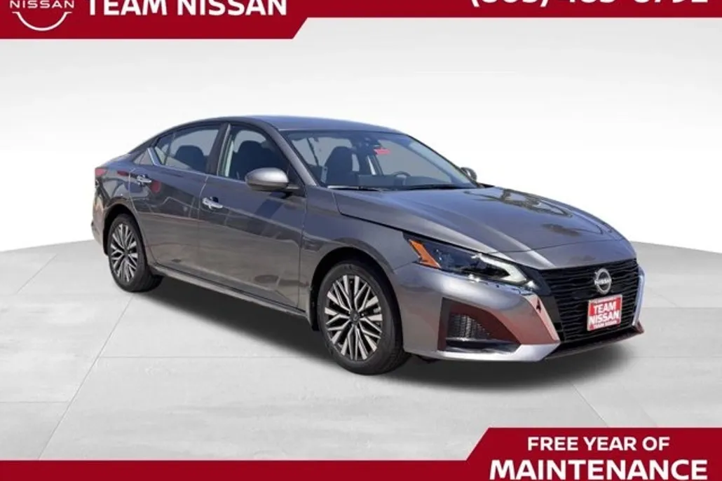 2025 Nissan Altima SV photo 1